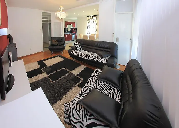 Monika Апартаменты Задар